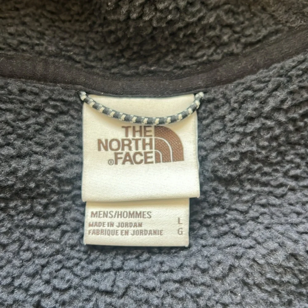 The North Face Men’s Black Fleece Jacket, size L